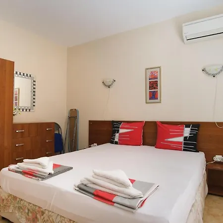 Apartment Raija Pomorie
